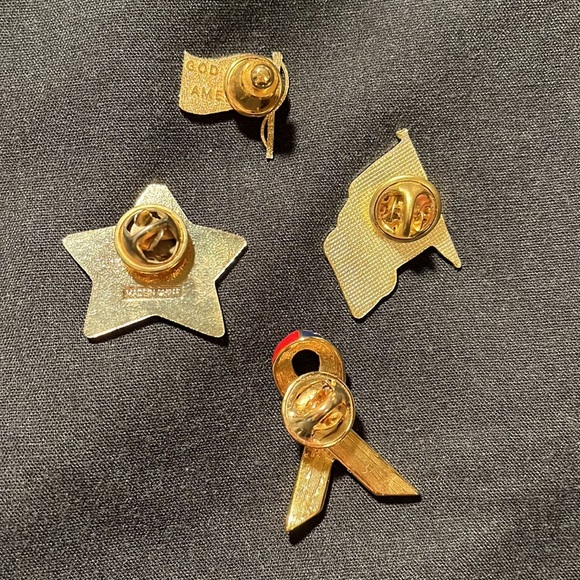 American Patriotic Lapel Pins Lot of 4 - Picture 2 of 2